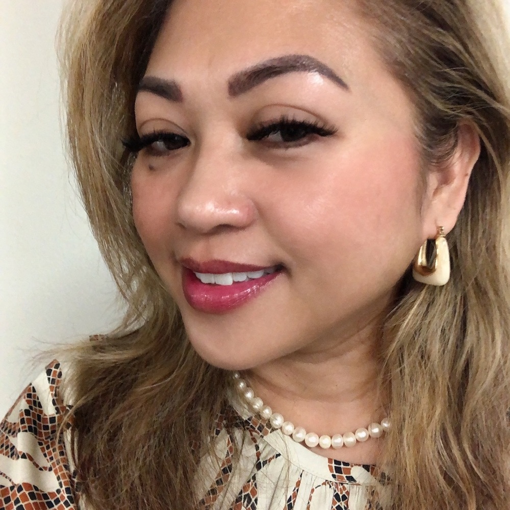 U-Shaped Hoop Earrings (gray) - Picture 8 of 8